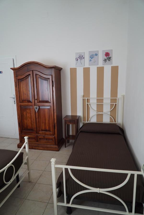 B&B Il Piccolo Paradiso Montenero  ภายนอก รูปภาพ