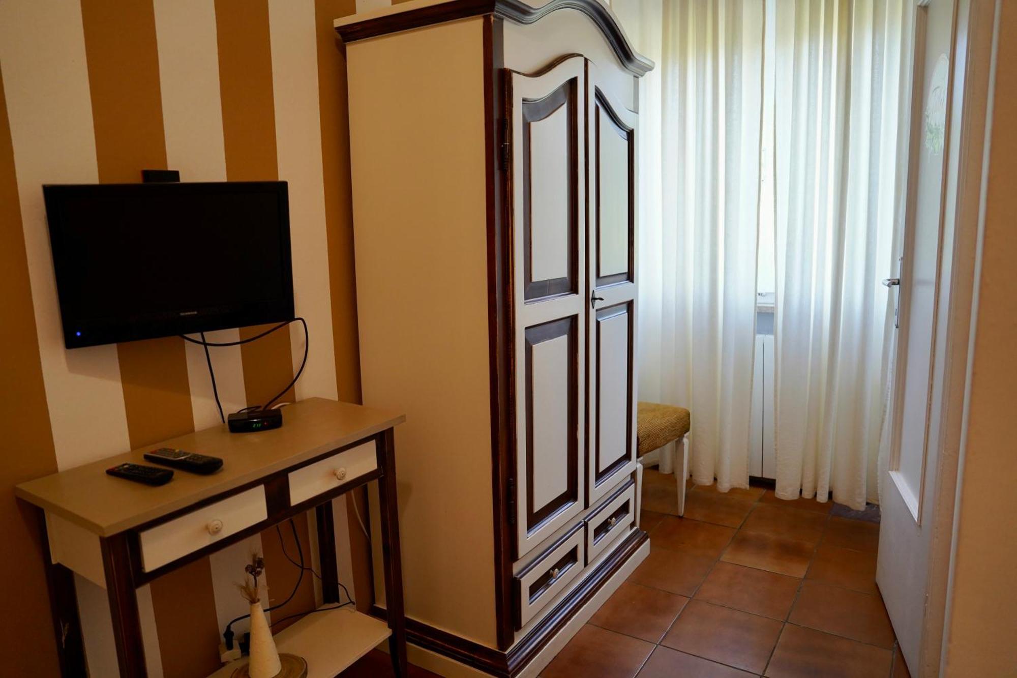 B&B Il Piccolo Paradiso Montenero  ภายนอก รูปภาพ